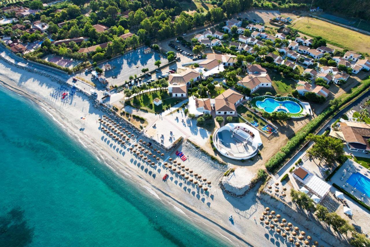 Hotel Voi Le Muse Essentia Zambrone Exterior foto